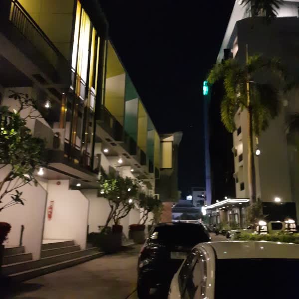 Видео из отеля Lantana Pattaya Hotel & Resort 3*
