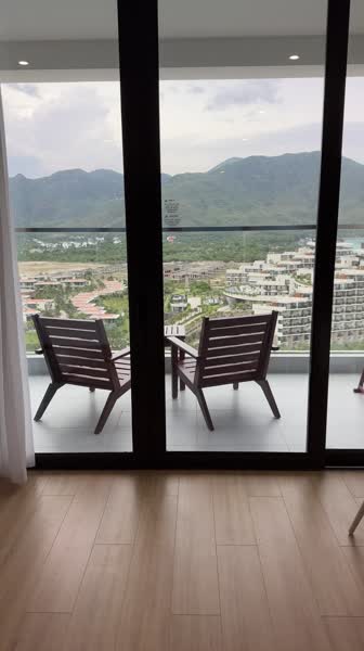 Hotel videos Aquamarine Resort Hotel Cam Ranh 5*