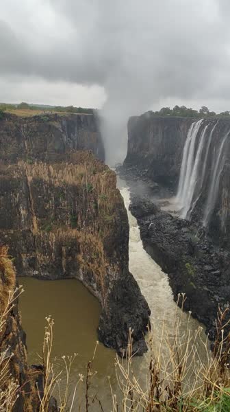 Hotel videos AVANI Victoria Falls Resort 4*