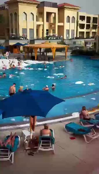 ☀🌊 Пенная вечеринка в бассейне: идеальный способ оживить летний день! 🌊☀