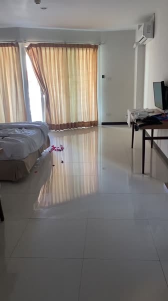 Hotel videos Jomtien Plaza Residence 3*
