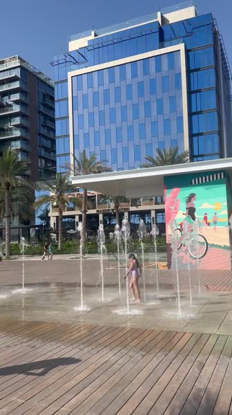 Видео из отеля voco Dubai The Palm 4*